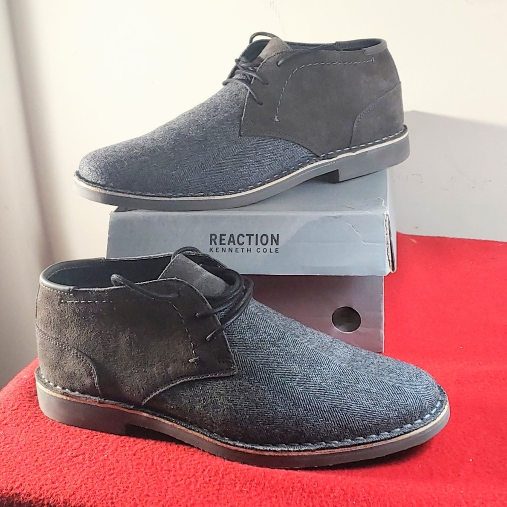 Kenneth Cole Chukka Shoes